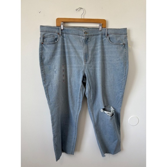 NWT - Old Navy Mid Rise Boyfriend Jeans – Light Wash – Size 26 - Picture 1 of 5